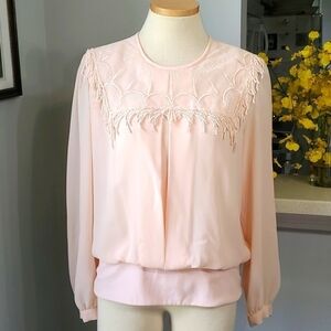 Liz Robers, vintage blouse. Size 12. Long sleeves, chiffon, lovely pearl buttons